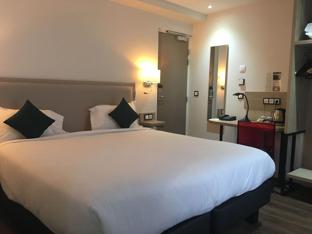 Courcelles Mederic Hotell Paris Exteriör bild