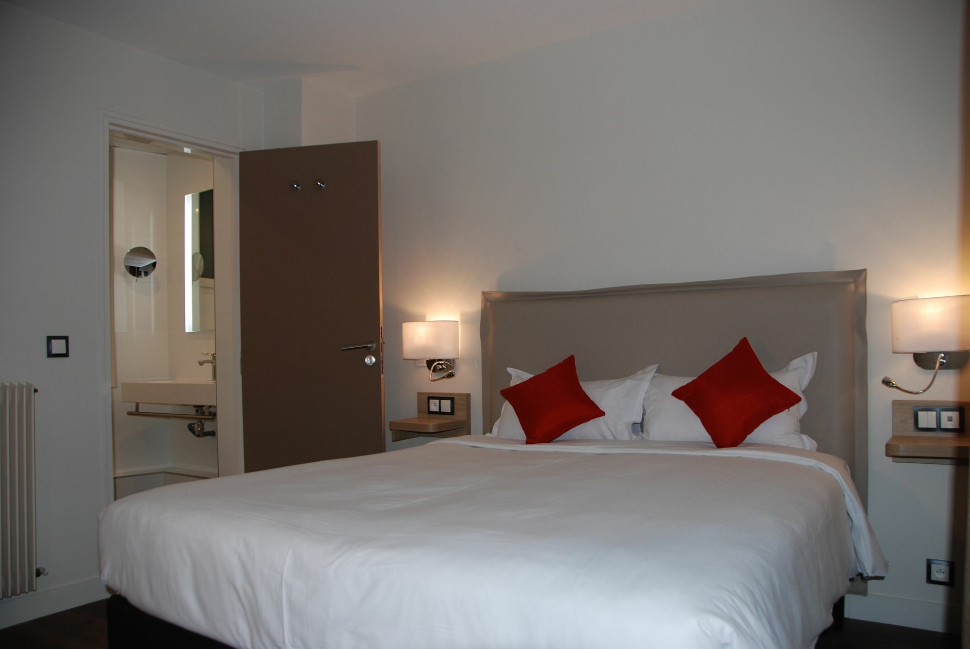 Courcelles Mederic Hotell Paris Exteriör bild