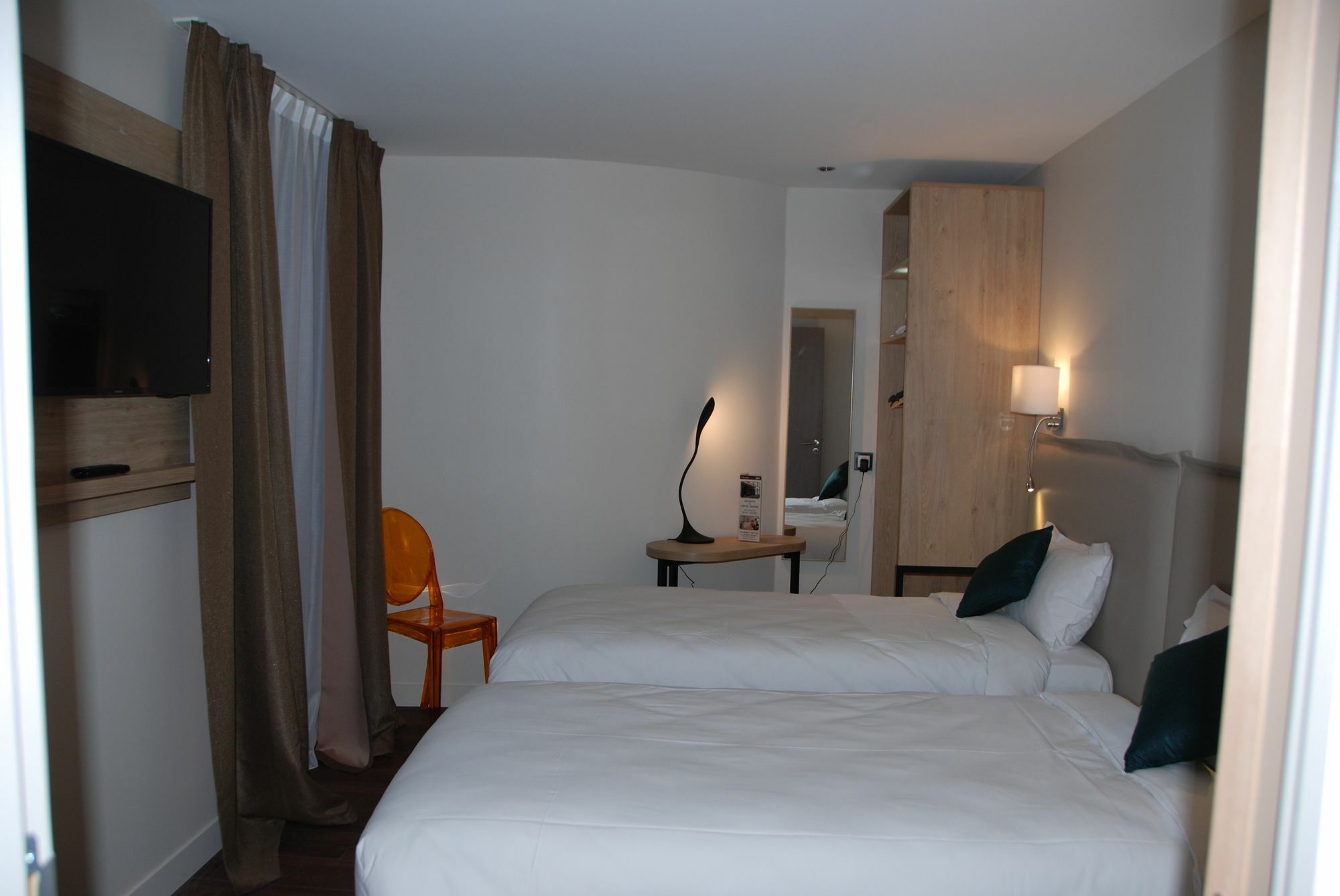 Courcelles Mederic Hotell Paris Exteriör bild