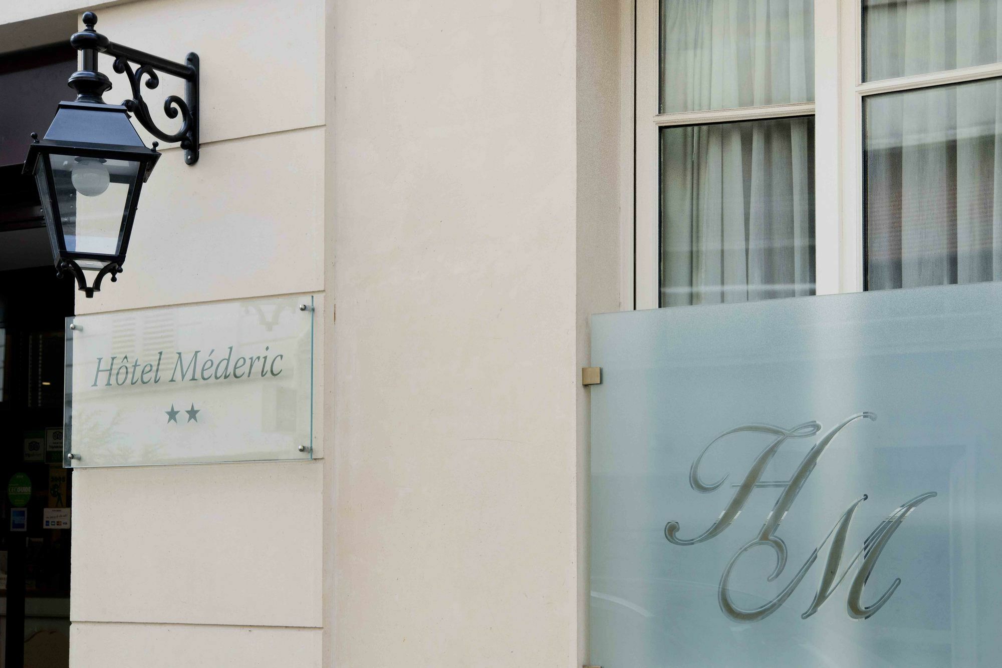 Courcelles Mederic Hotell Paris Exteriör bild